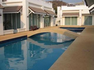 Pool thumbnail 17