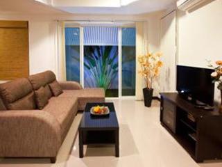 Room thumbnail 9