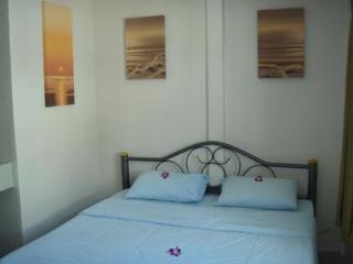 Room thumbnail 7