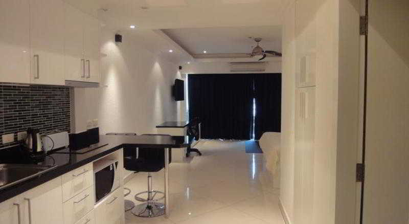Room thumbnail 17