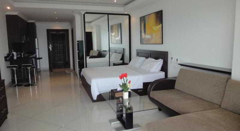 Room thumbnail 19