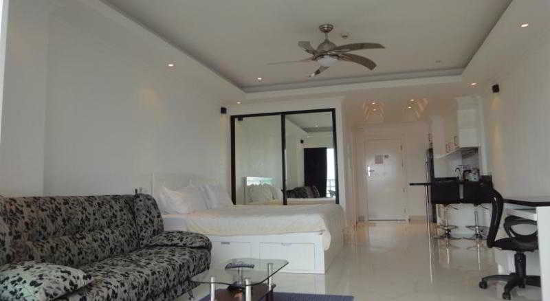 Room thumbnail 22