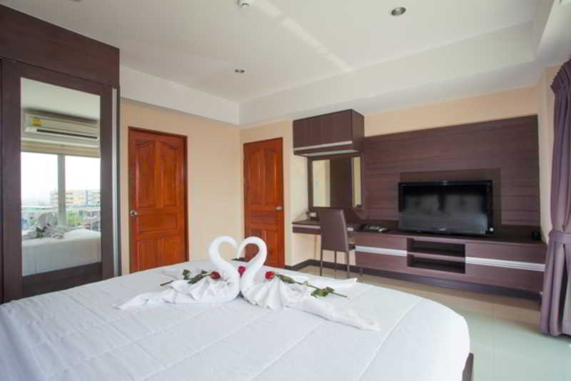 Room thumbnail 41
