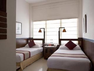 Room thumbnail 9