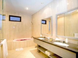 Room thumbnail 83