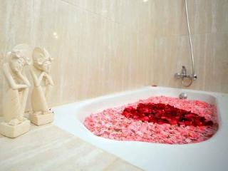 Room thumbnail 90