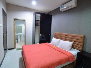 Room thumbnail 96