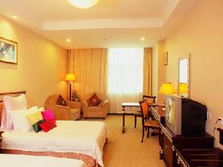 Room thumbnail 3