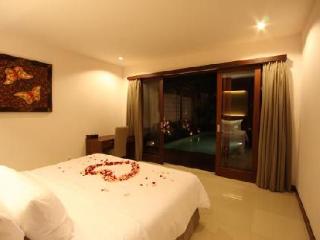 Room thumbnail 5