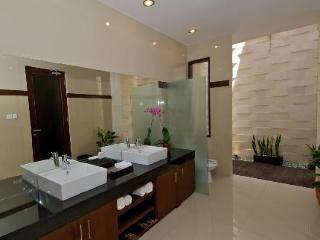 Room thumbnail 11