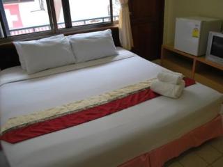 Room thumbnail 1