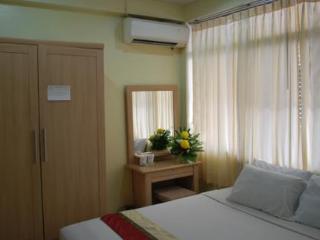 Room thumbnail 4