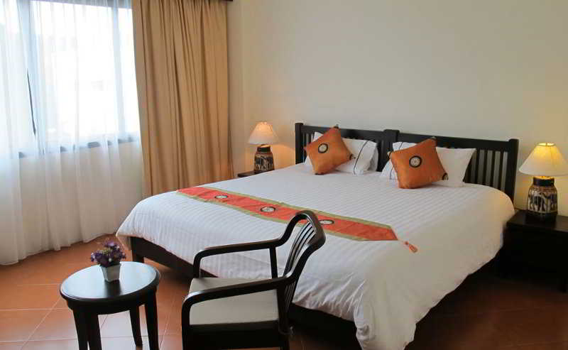 Room thumbnail 32