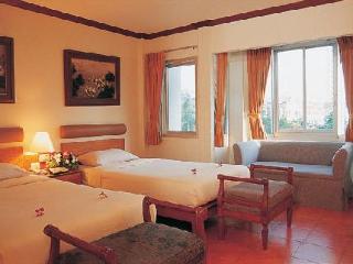Room thumbnail 5