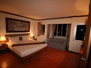 Room thumbnail 8