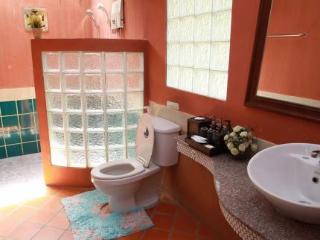 Room thumbnail 12
