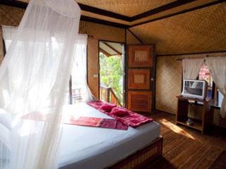 Room thumbnail 8