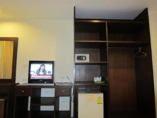 Room thumbnail 28