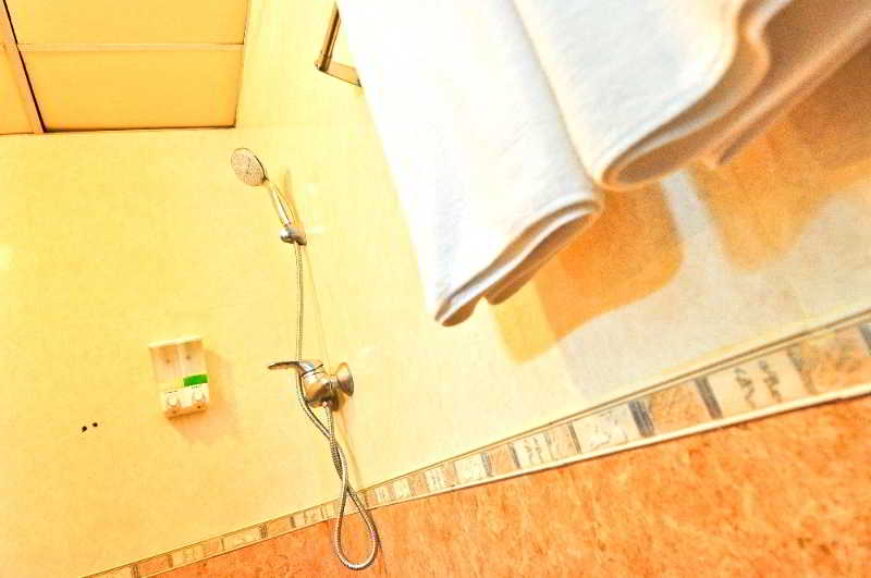 Room thumbnail 28