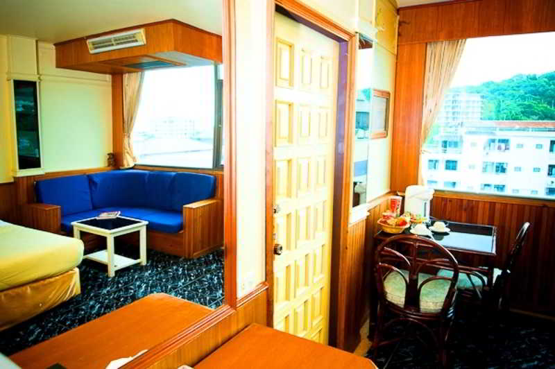 Room thumbnail 37
