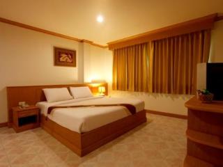Room thumbnail 5