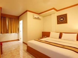 Room thumbnail 13