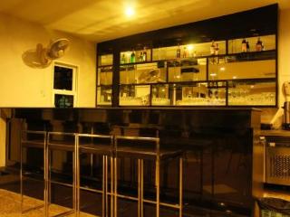 Bar thumbnail 82