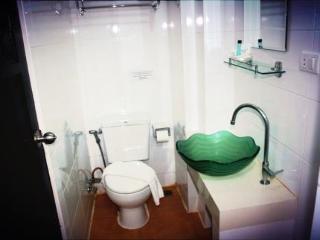 Room thumbnail 9