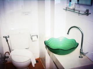 Room thumbnail 10
