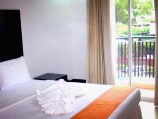 Room thumbnail 25