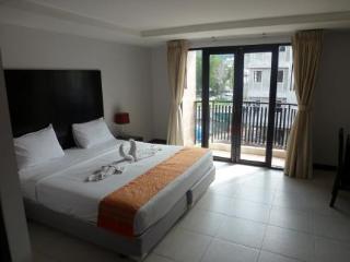 Room thumbnail 52