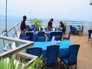 Restaurant thumbnail 4