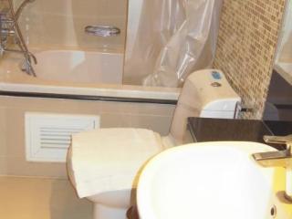 Room thumbnail 1