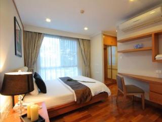 Room thumbnail 2