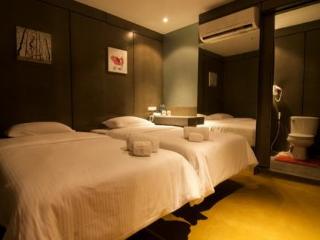Room thumbnail 25