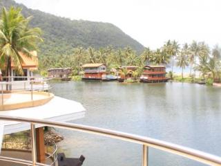 Terrace thumbnail 28