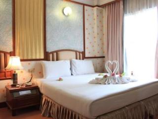 Room thumbnail 23