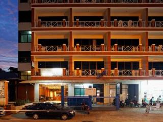General view thumbnail 6