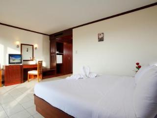 Room thumbnail 38