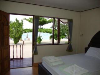 Room thumbnail 9
