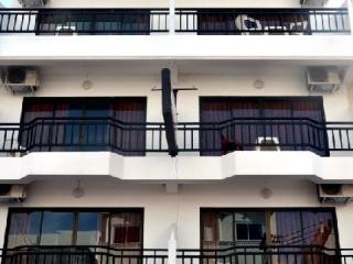General view thumbnail 1