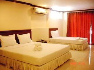 Room thumbnail 5