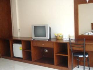 Room thumbnail 7