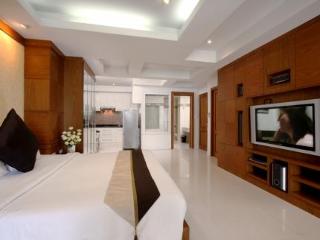 Room thumbnail 6