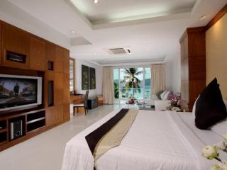 Room thumbnail 13