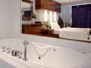 Room thumbnail 15