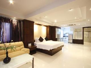 Room thumbnail 22