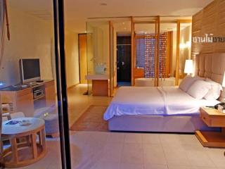 Room thumbnail 7