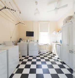 Room thumbnail 11