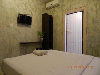 Room thumbnail 15